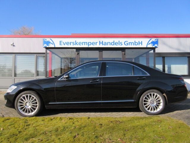 MERCEDES-BENZ S 500