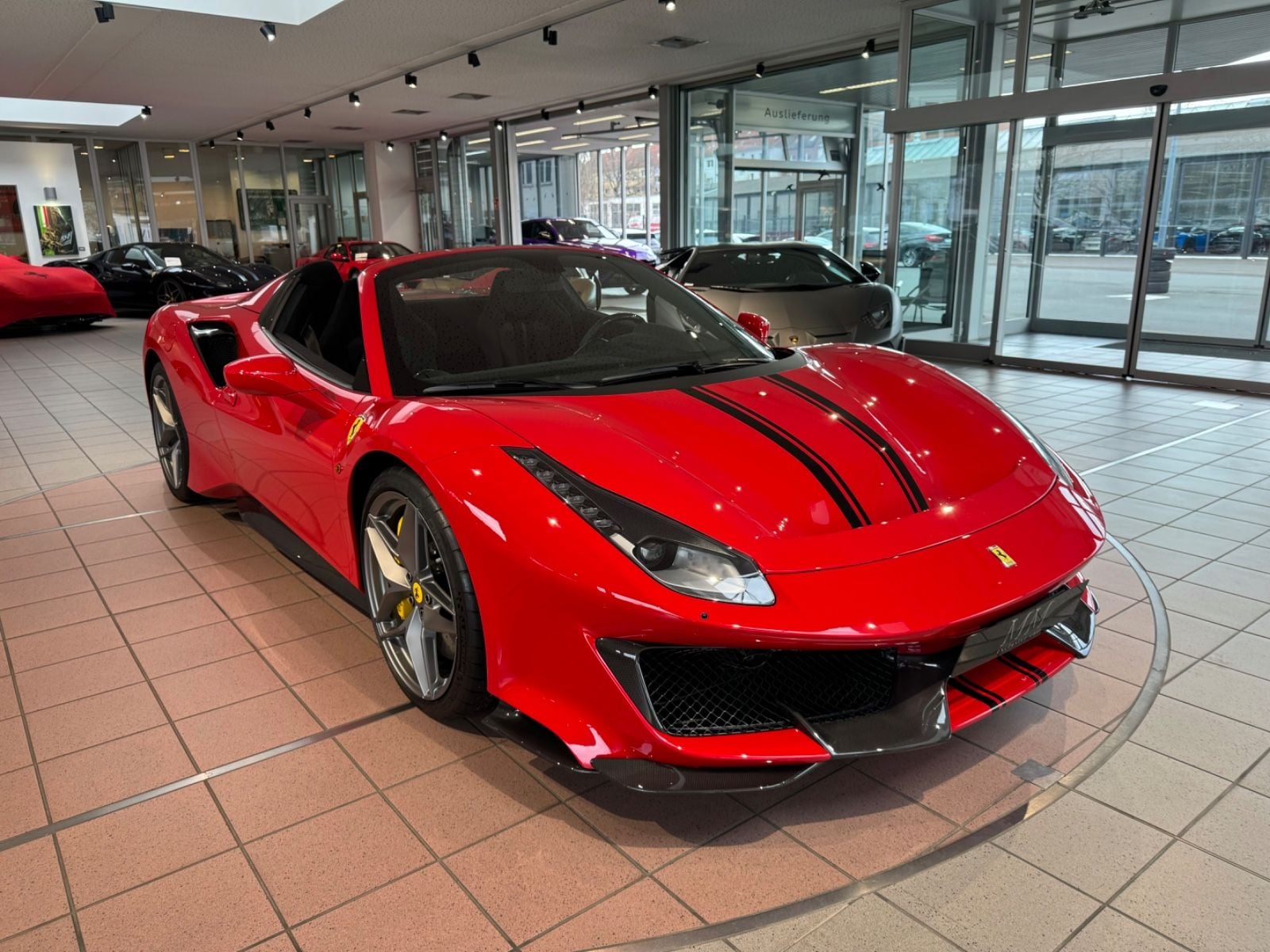 FERRARI 488 Pista
