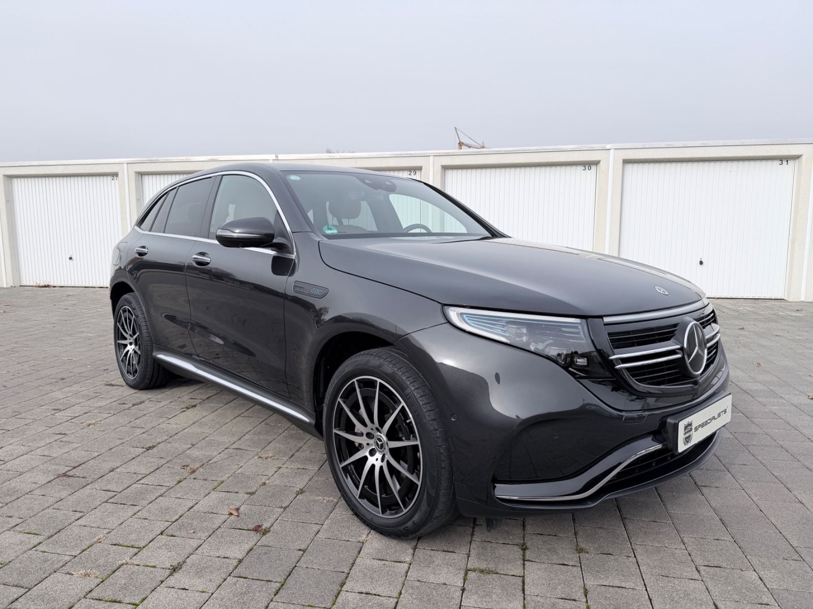 MERCEDES-BENZ EQC
