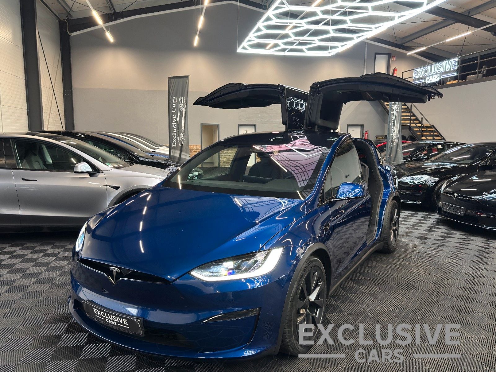 TESLA Model X