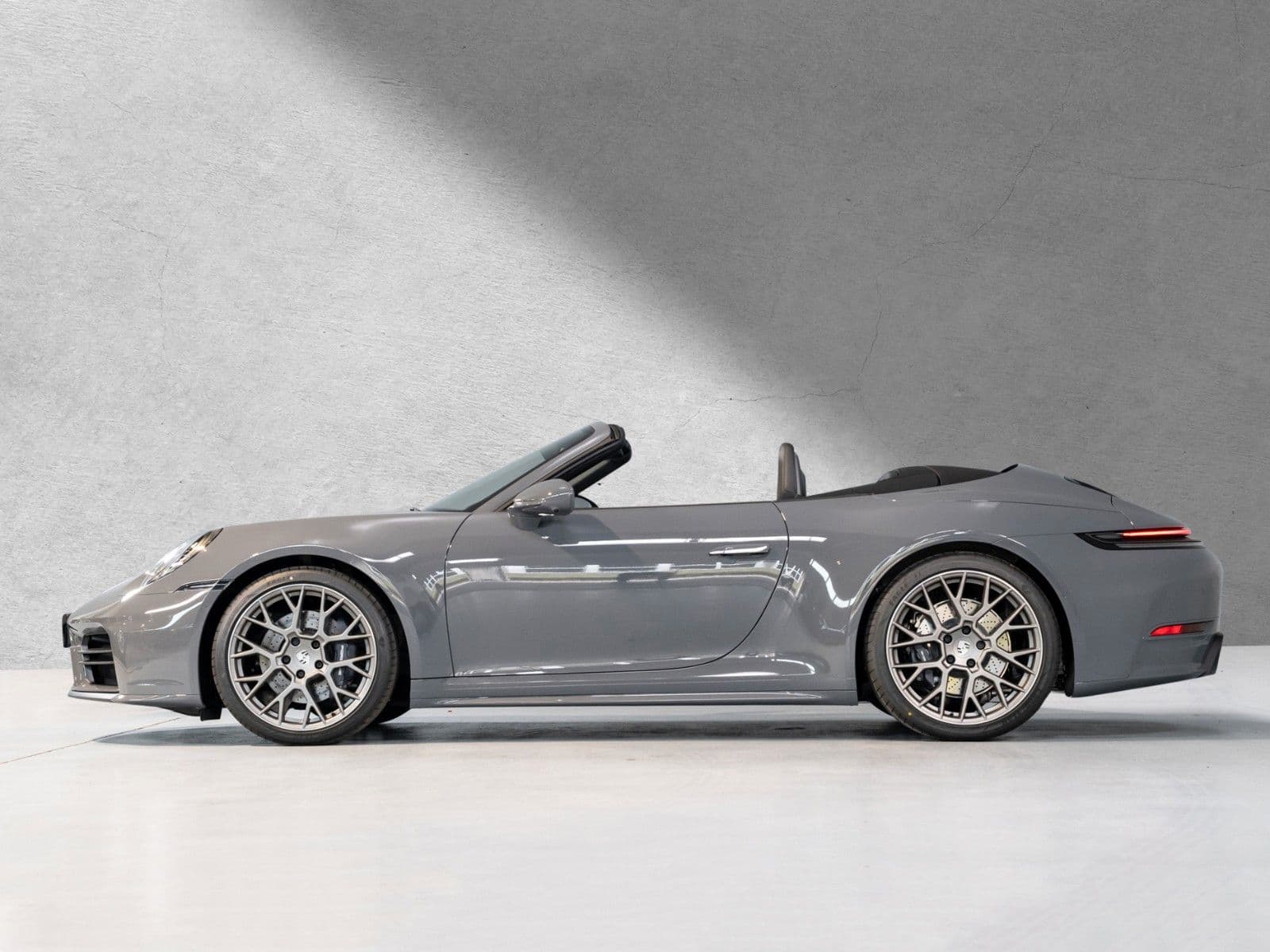 PORSCHE 992 - Bild 1