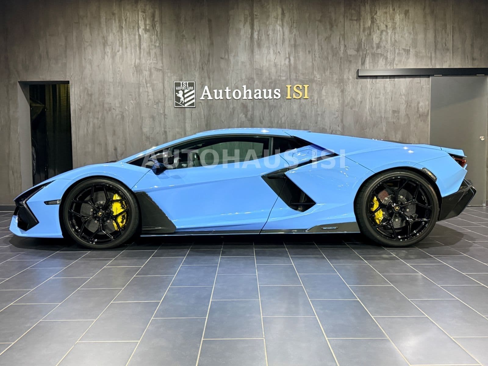 LAMBORGHINI Revuelto - Bild 1
