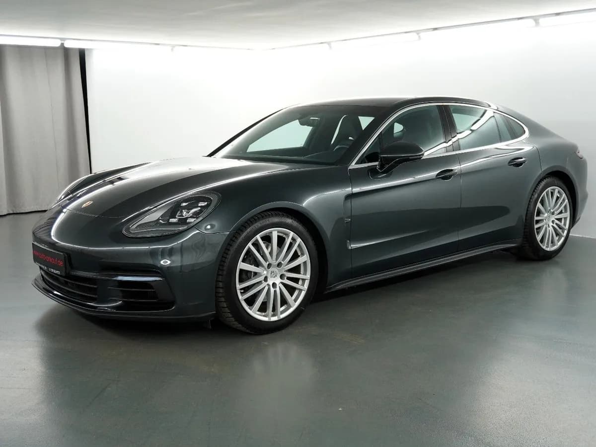 PORSCHE Panamera - Bild 1