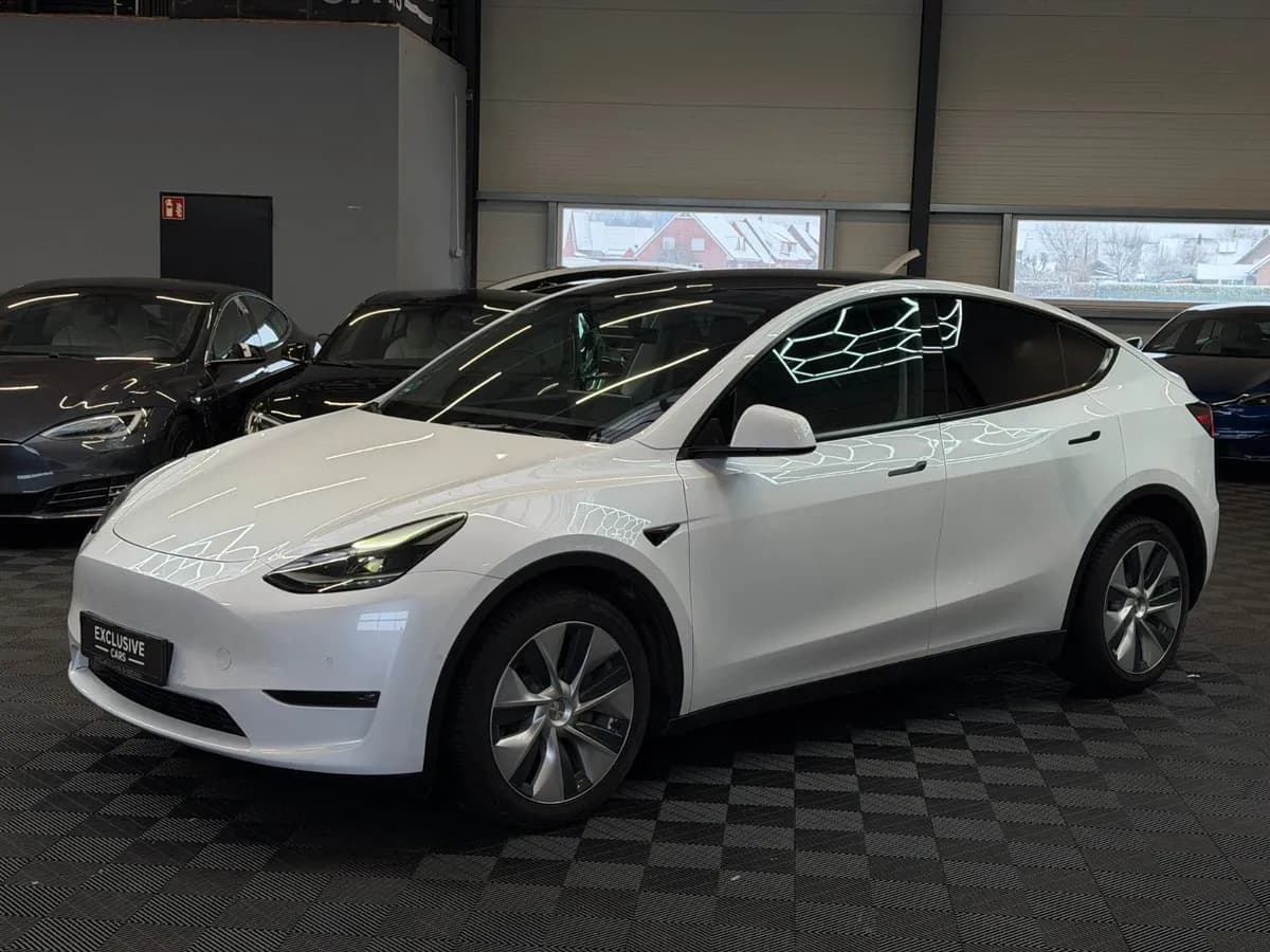 TESLA Model Y - Bild 1