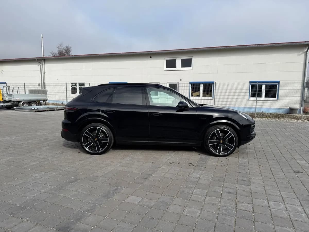 PORSCHE Cayenne - Bild 1