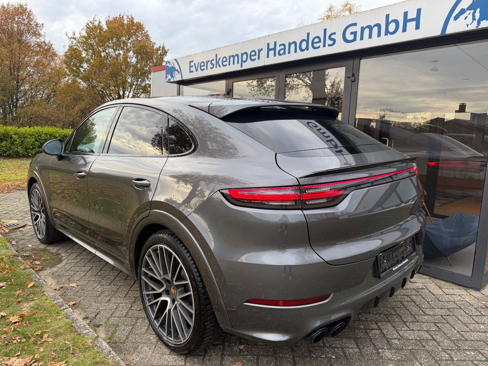PORSCHE Cayenne - Bild 1