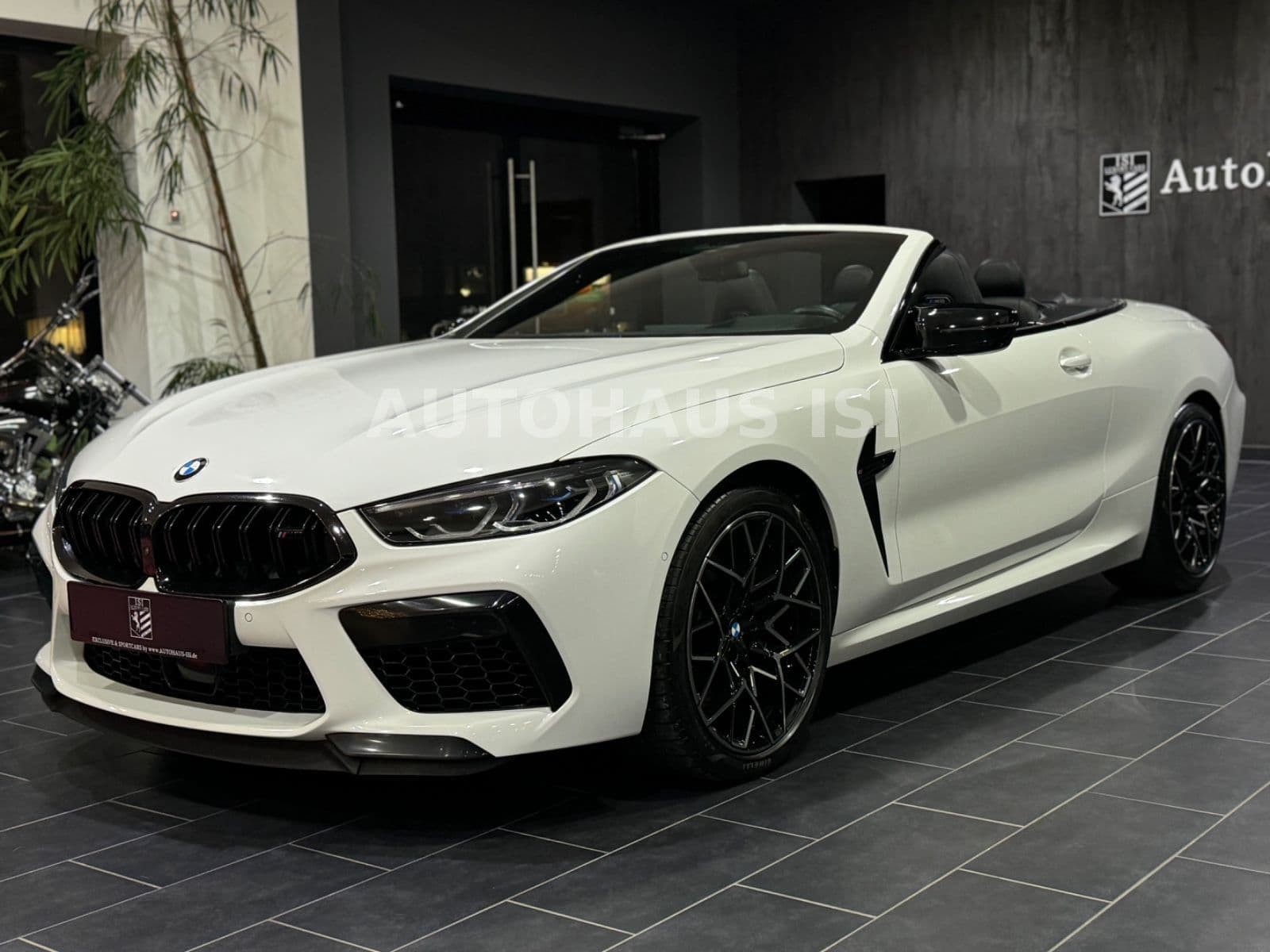 BMW M8 - Bild 1