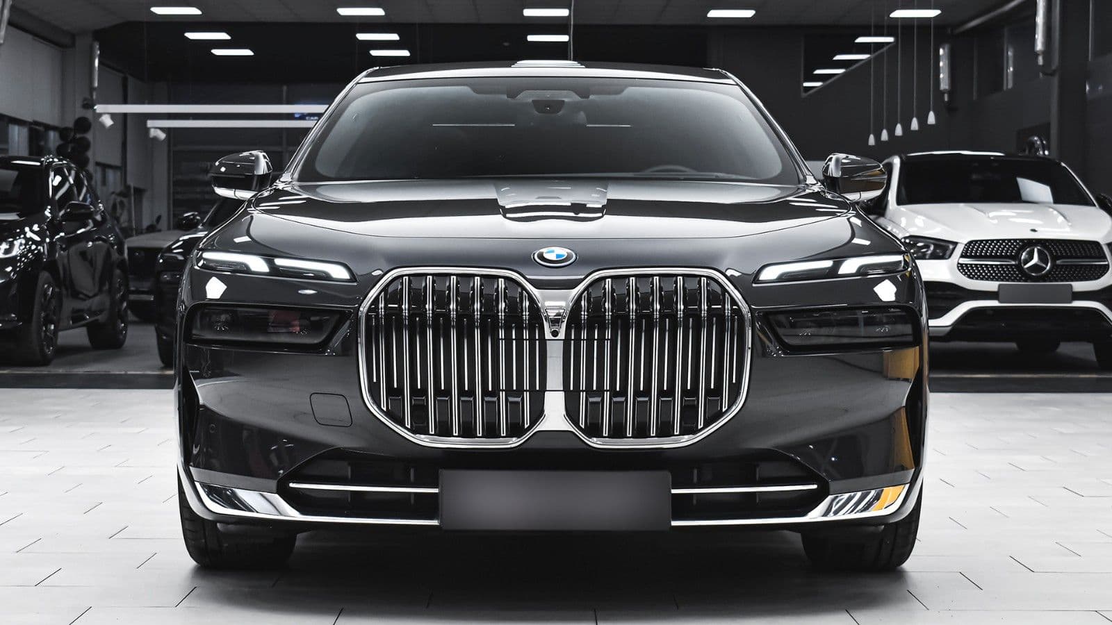 BMW 750 - Bild 1