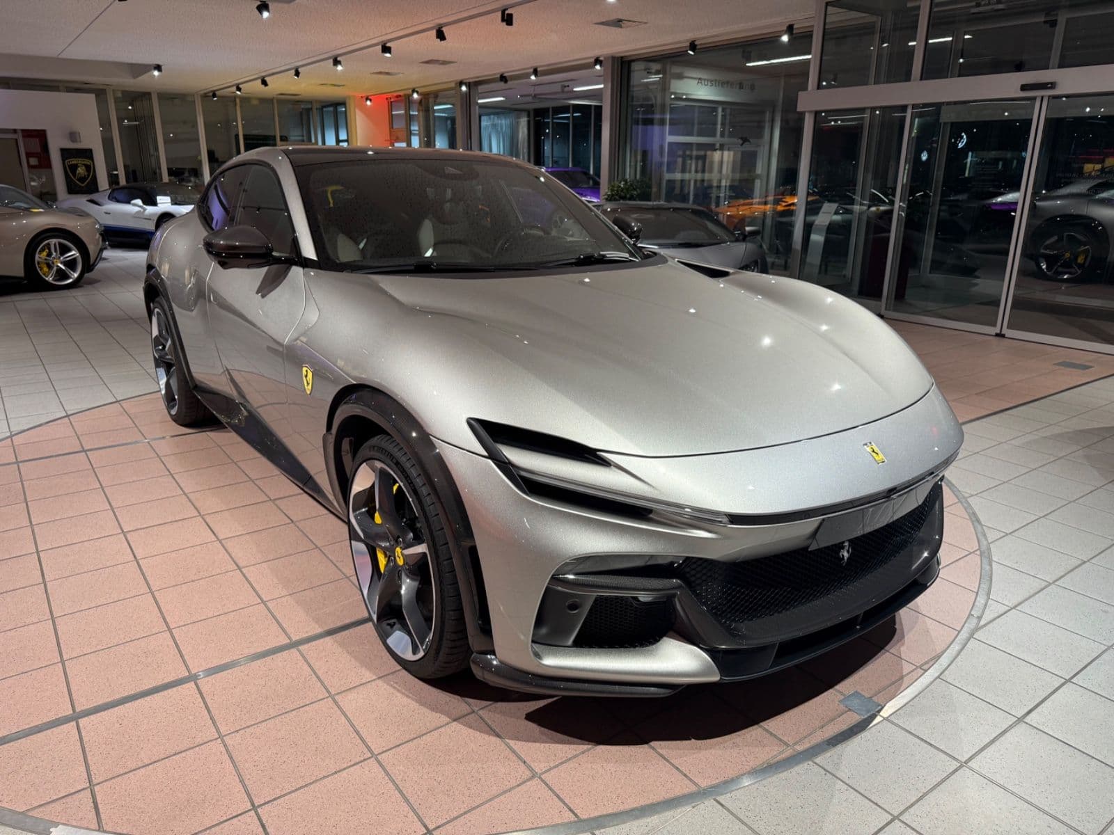 FERRARI Purosangue - Bild 1