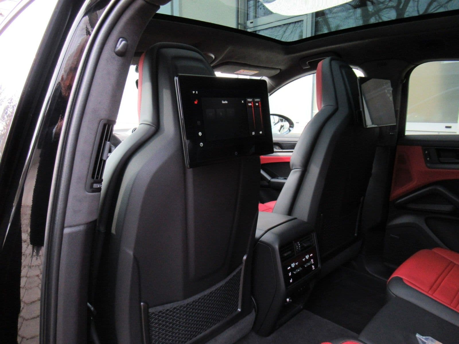 PORSCHE Cayenne - Bild 1