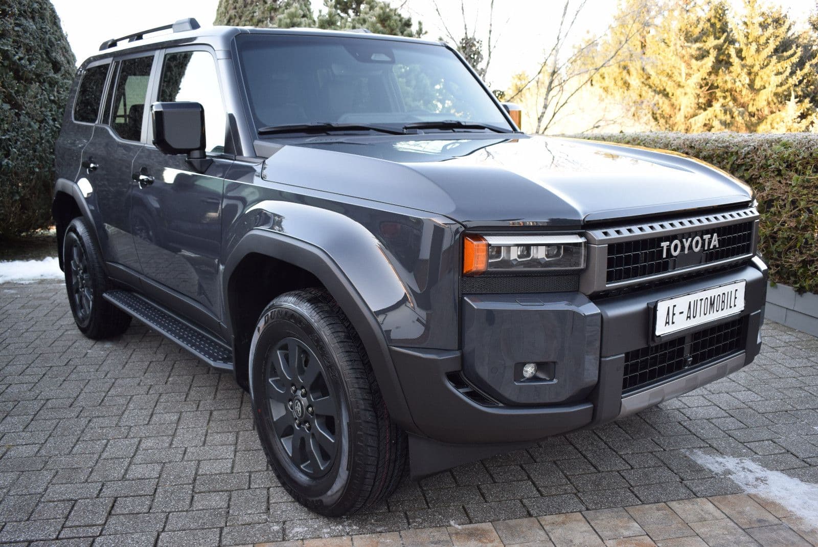 TOYOTA Land Cruiser - Bild 1