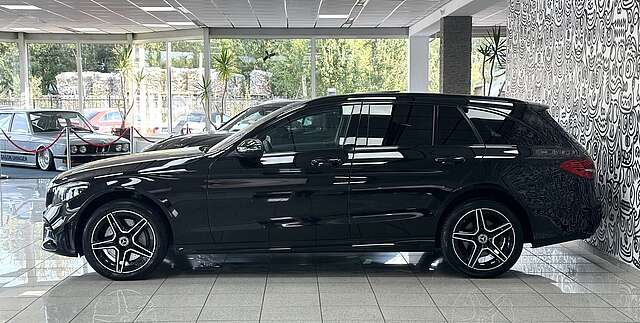 Mercedes-Benz C 300 4-MATIC*3x AMG SPORT*AIRMATIC*PANO*STANDHE