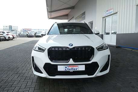 BMW iX1 iX1 30 xDrive M Sport Panorama