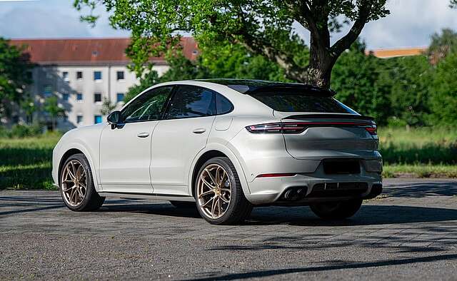 Porsche Cayenne Turbo S E-Hybrid GT-Umbau,HUD,Pano