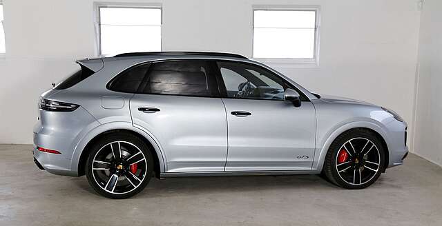 Porsche Cayenne GTS,PDCC,Luft,22,HeadUp,ACC,Pano, VOLL !