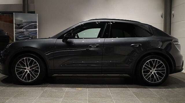 Porsche Macan*0km*NEU*PANO*LUFT*MEMORY*OffroadDesign*ACC