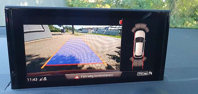 Audi Q2 / Virtual Cockpit / Bang &amp; Olufsen...