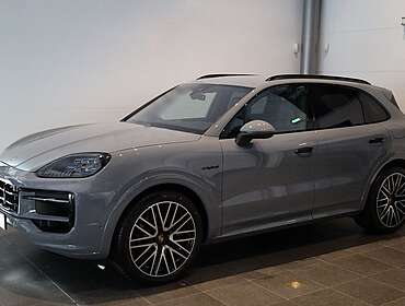 Porsche Cayenne Cayenne E-Hybrid*NEU*2025*SportDesign*LUFT*22&quot;