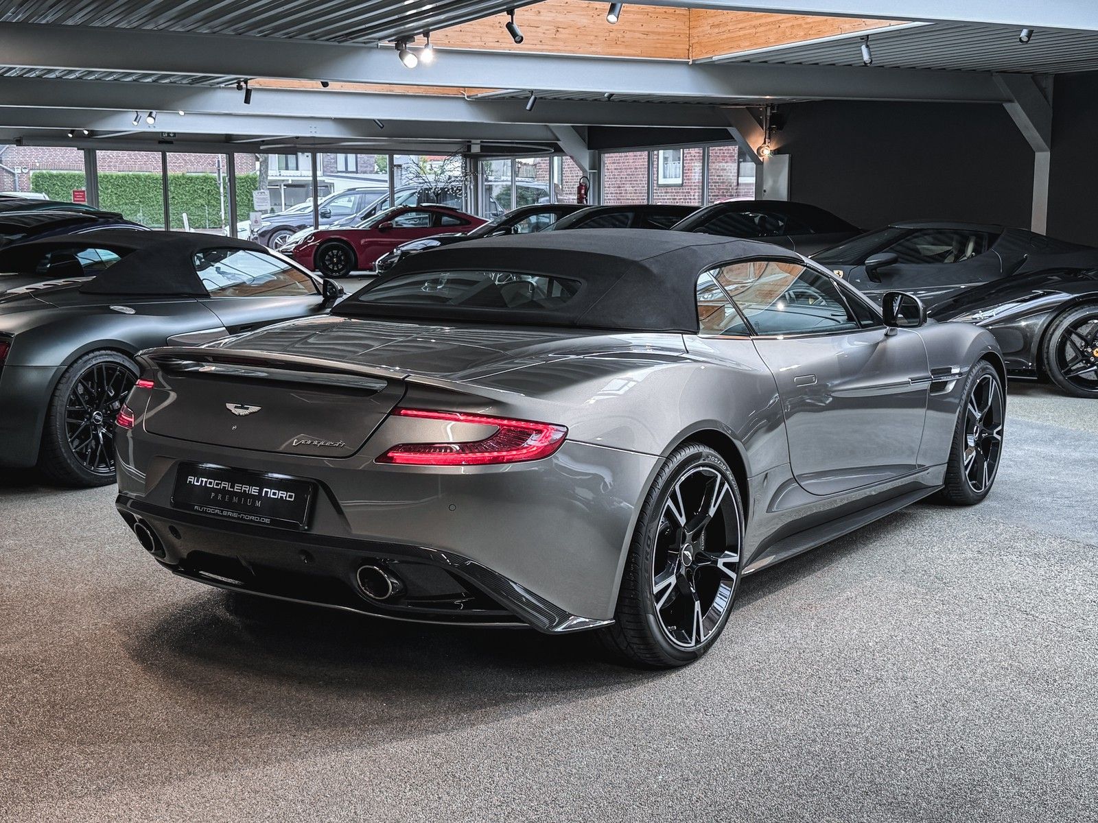 Aston Martin Vanquish Vanquish V12 Volante+ AM-Garantie 2025