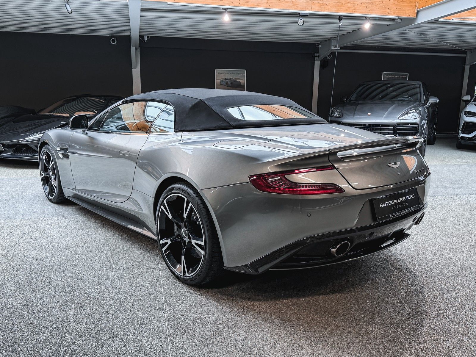 Aston Martin Vanquish Vanquish V12 Volante+ AM-Garantie 2025