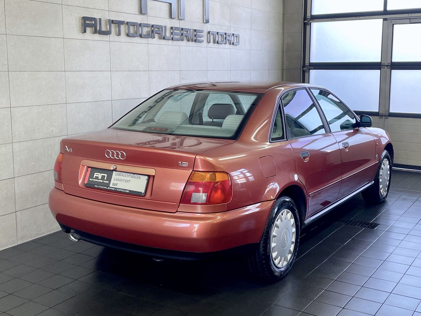 Audi A4 A4 1.6 1. Hand+Rentner+Liebhaberfahrzeug