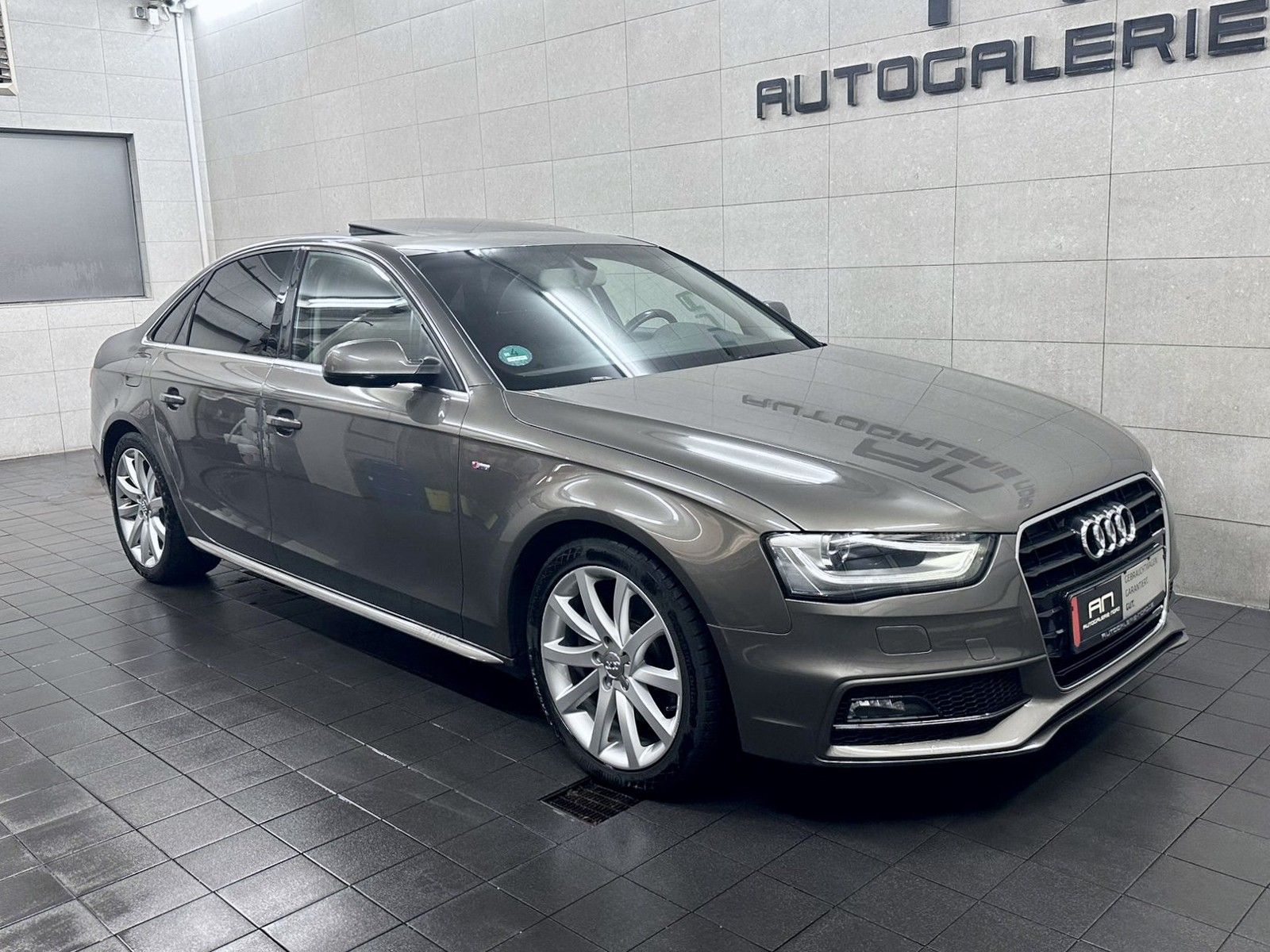 Audi A4 A4 Ambition 3.0 S Line Navi+Xenon+e.SHD+B&amp;O+AHK