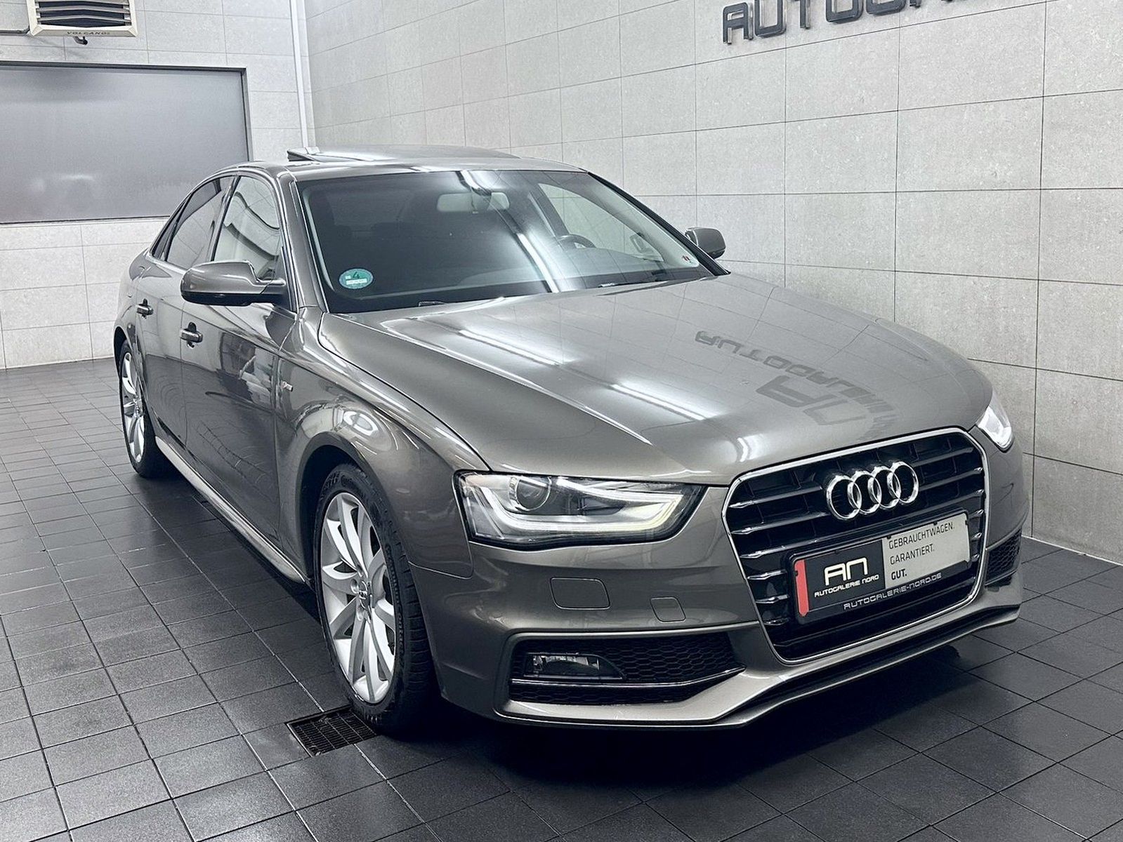 Audi A4 A4 Ambition 3.0 S Line Navi+Xenon+e.SHD+B&amp;O+AHK