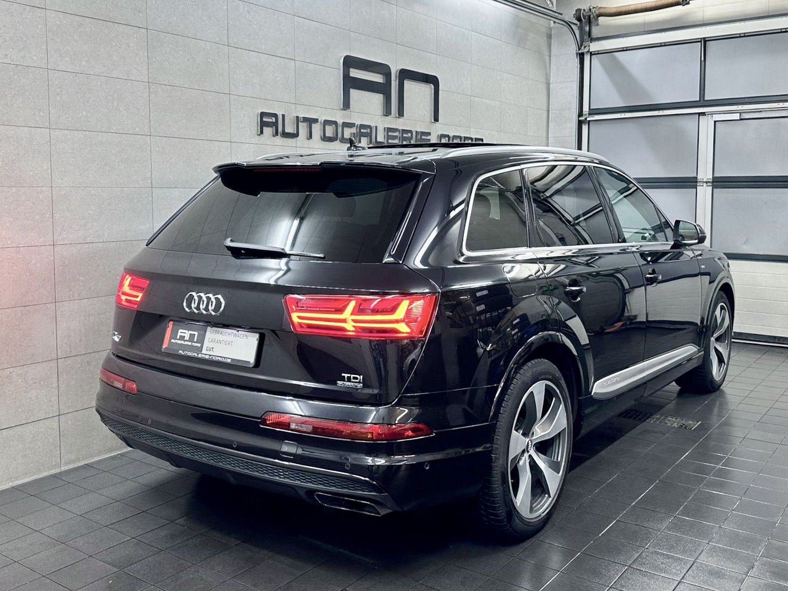 Audi Q7 Q7 3.0 TDI quattro S Line Matrix+Pano+ACC+Luftfe