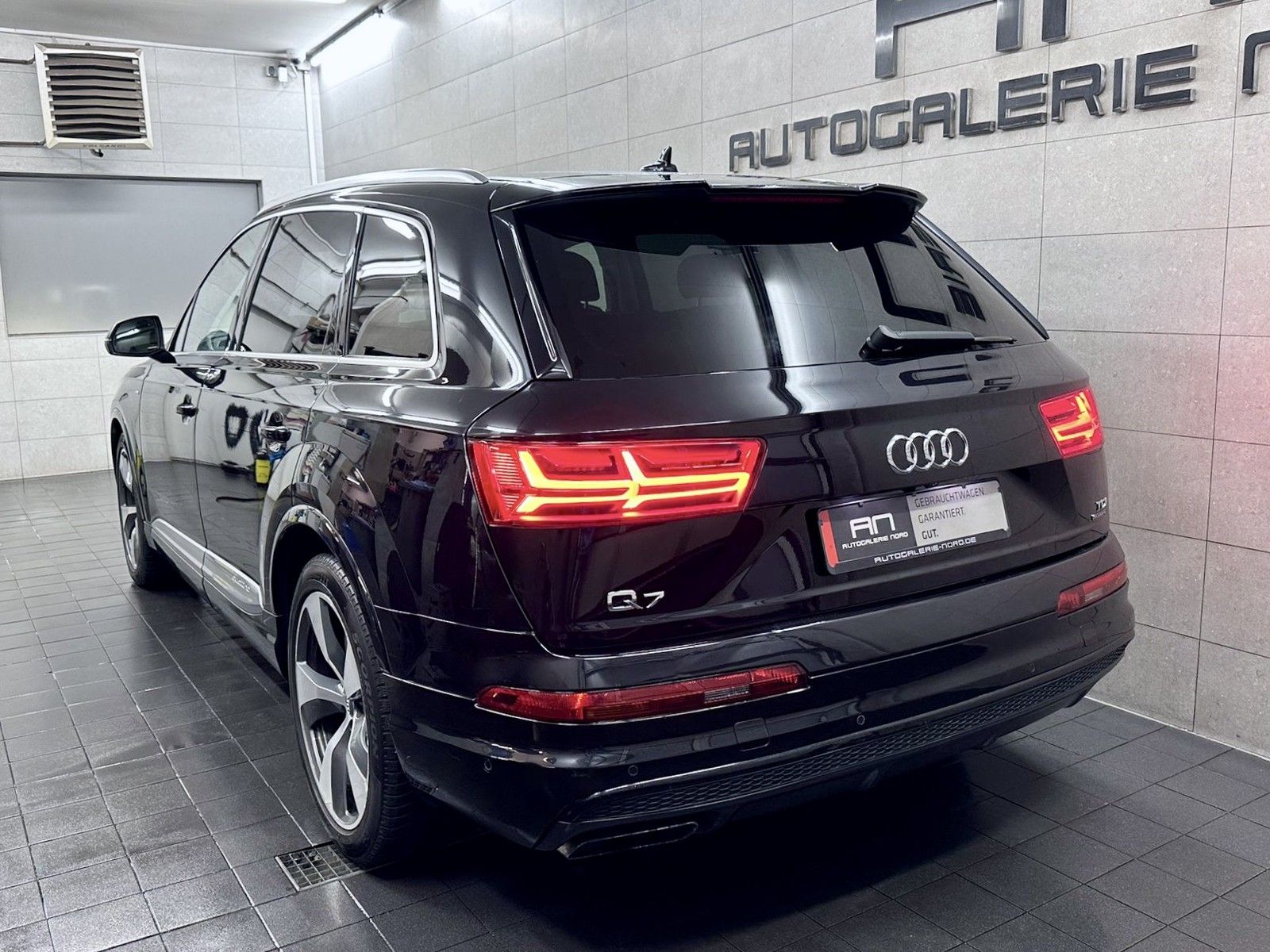 Audi Q7 Q7 3.0 TDI quattro S Line Matrix+Pano+ACC+Luftfe