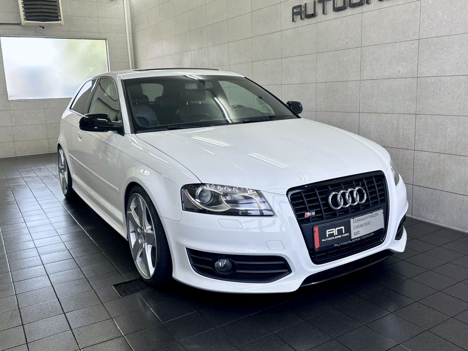 Audi S3 S3 quattro Audi-Exclusive Schalensitze+e.SHD+BOS