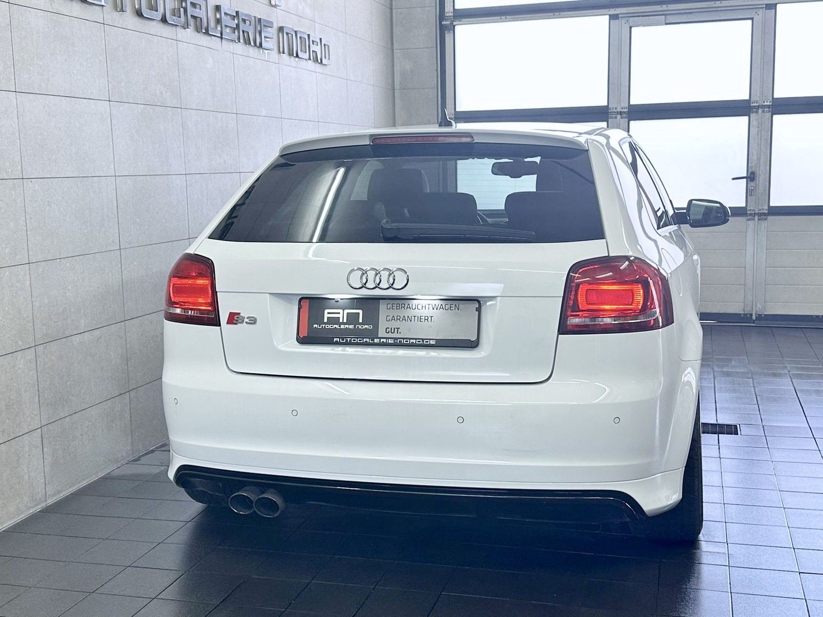 Audi S3 S3 quattro Audi-Exclusive Schalensitze+e.SHD+BOS