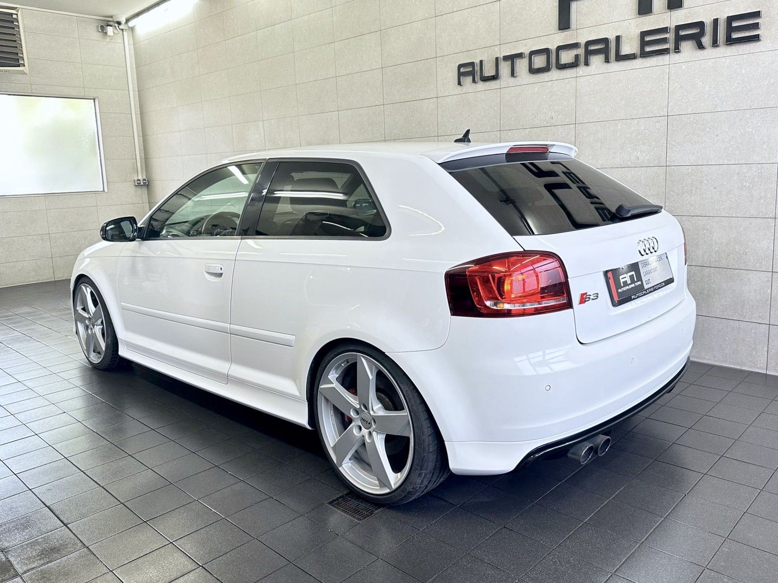 Audi S3 S3 quattro Audi-Exclusive Schalensitze+e.SHD+BOS