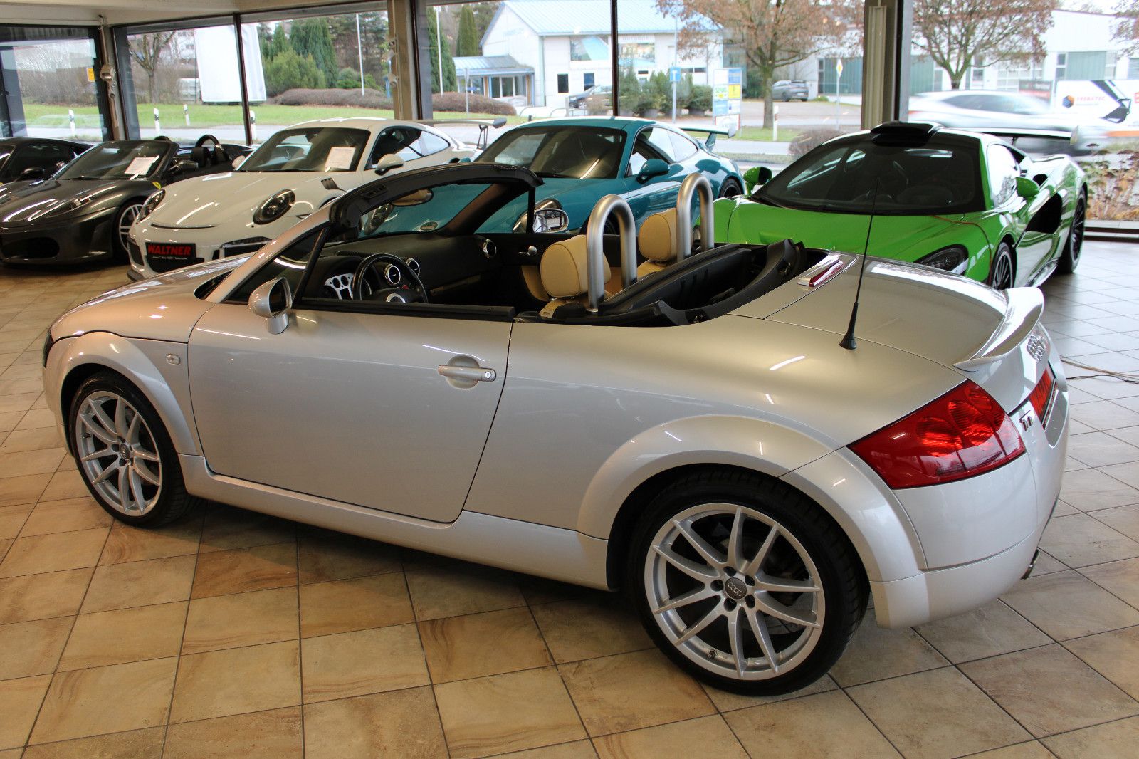 Audi TT TT 1.8 T Roadster *Bestzust.+2. Hand+Deutsch*