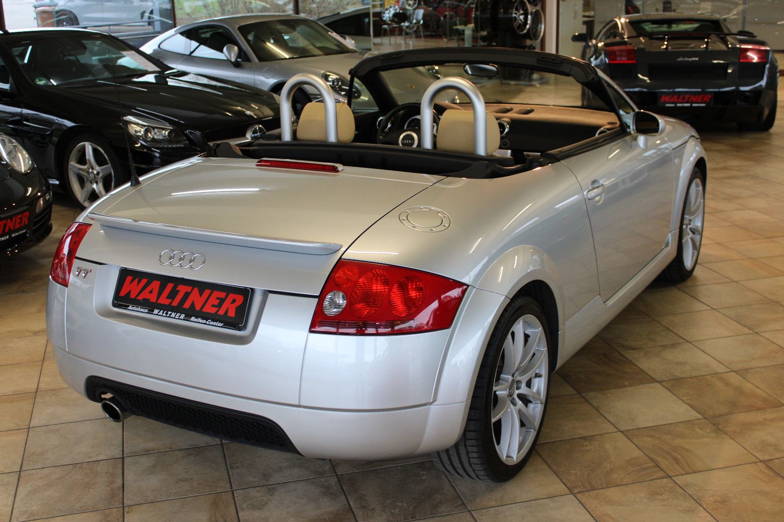 Audi TT TT 1.8 T Roadster *Bestzust.+2. Hand+Deutsch*