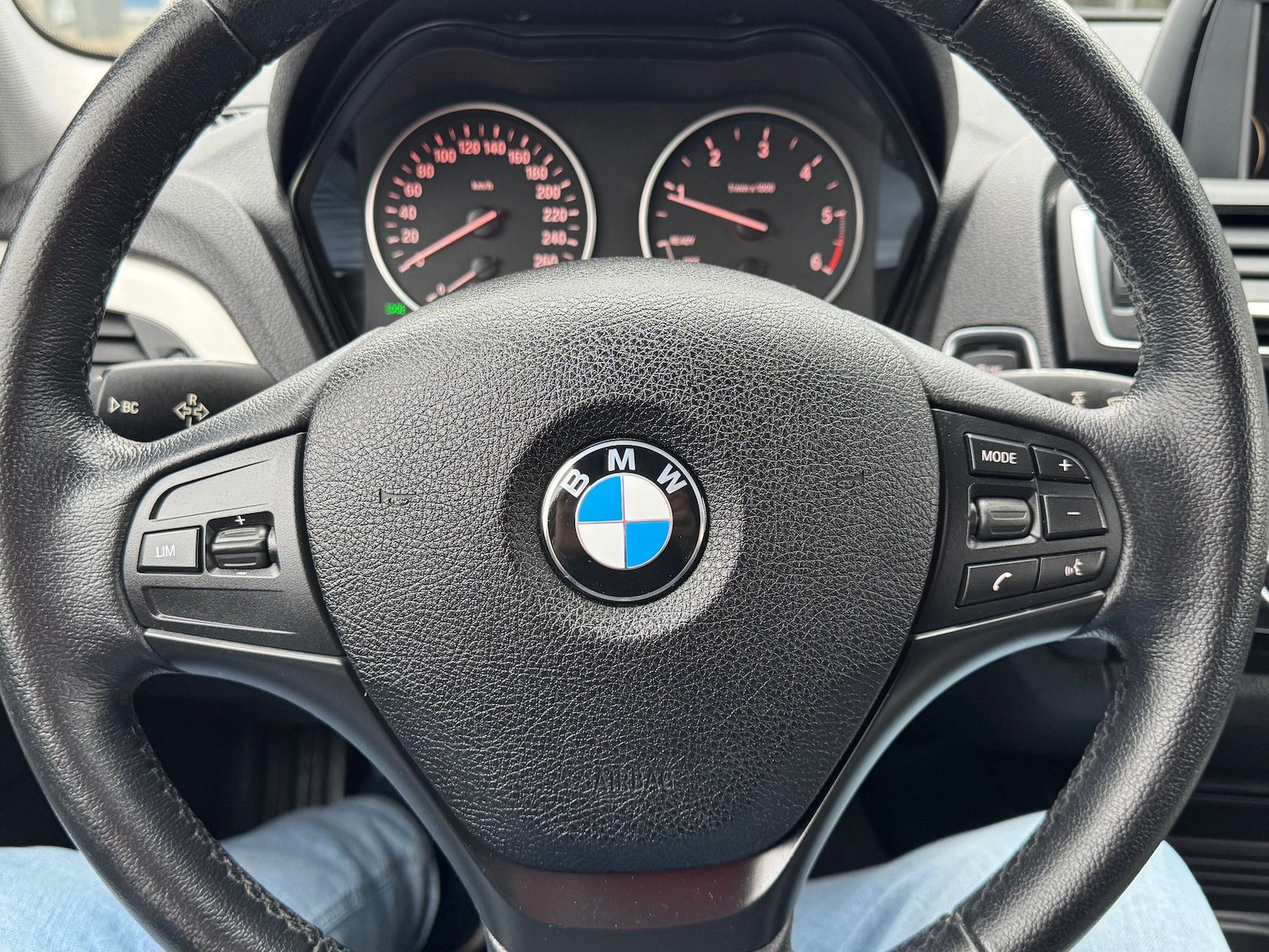 BMW 118 118 D*Klimaautom.*Bluetooth*Sitzhzg*1.Hd*5-Türen