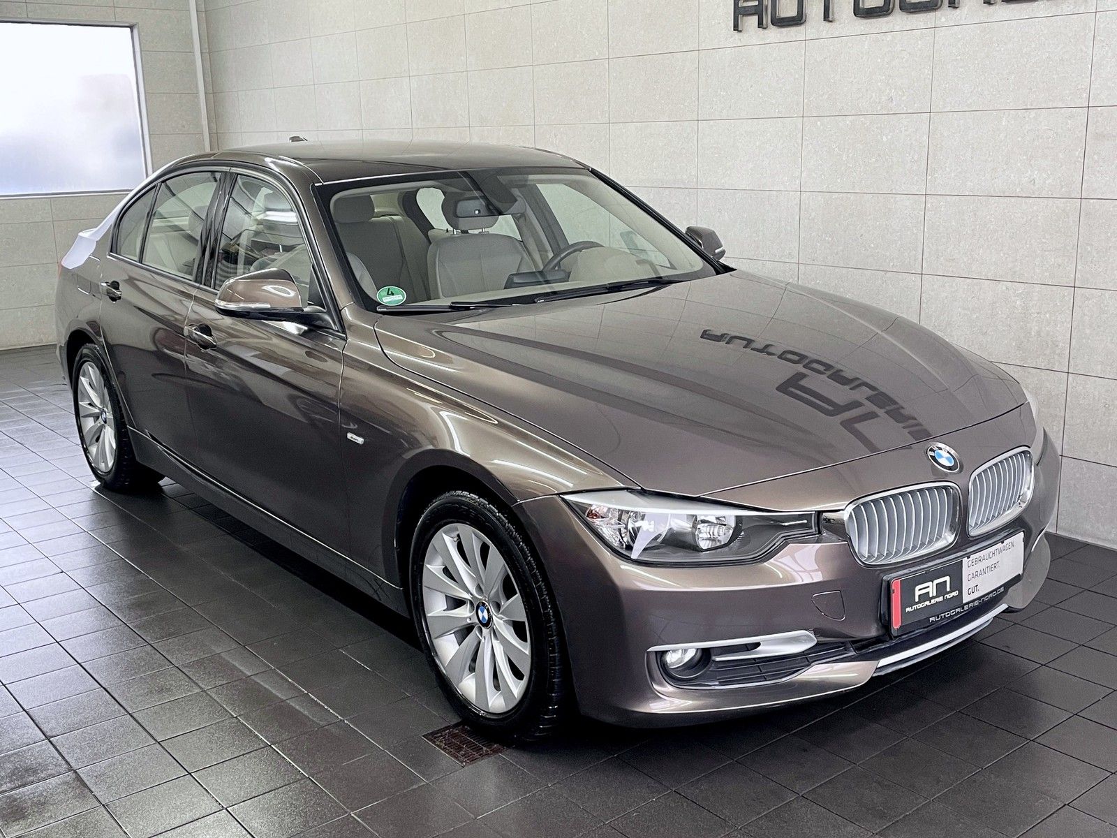 BMW 316 316i Modern Line 1.Hand+Teilleder+PDC+Ambiente