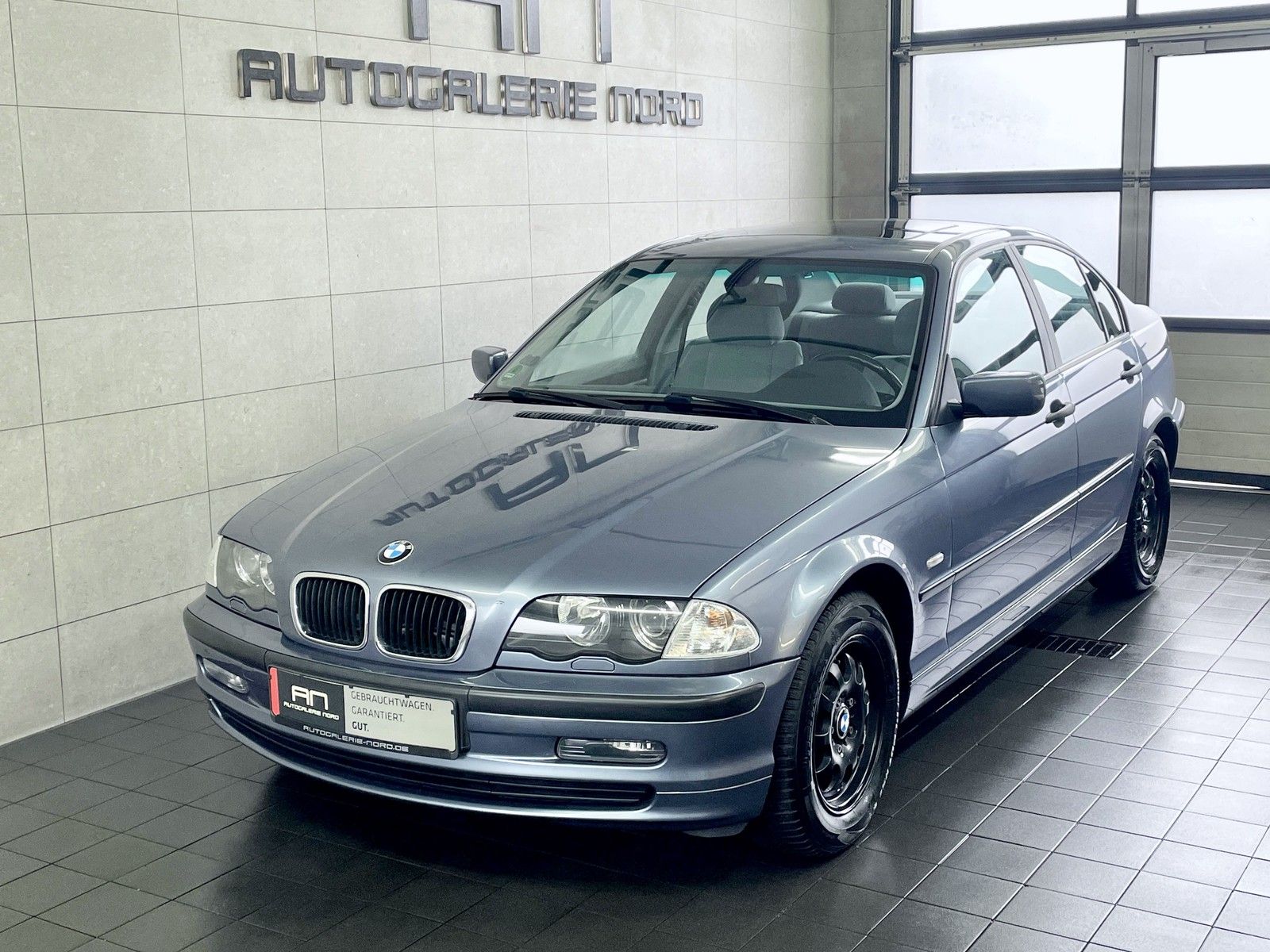 BMW 318 318i Limosine Aut. Xenon+e. SHD+Sitzheizung+MFL