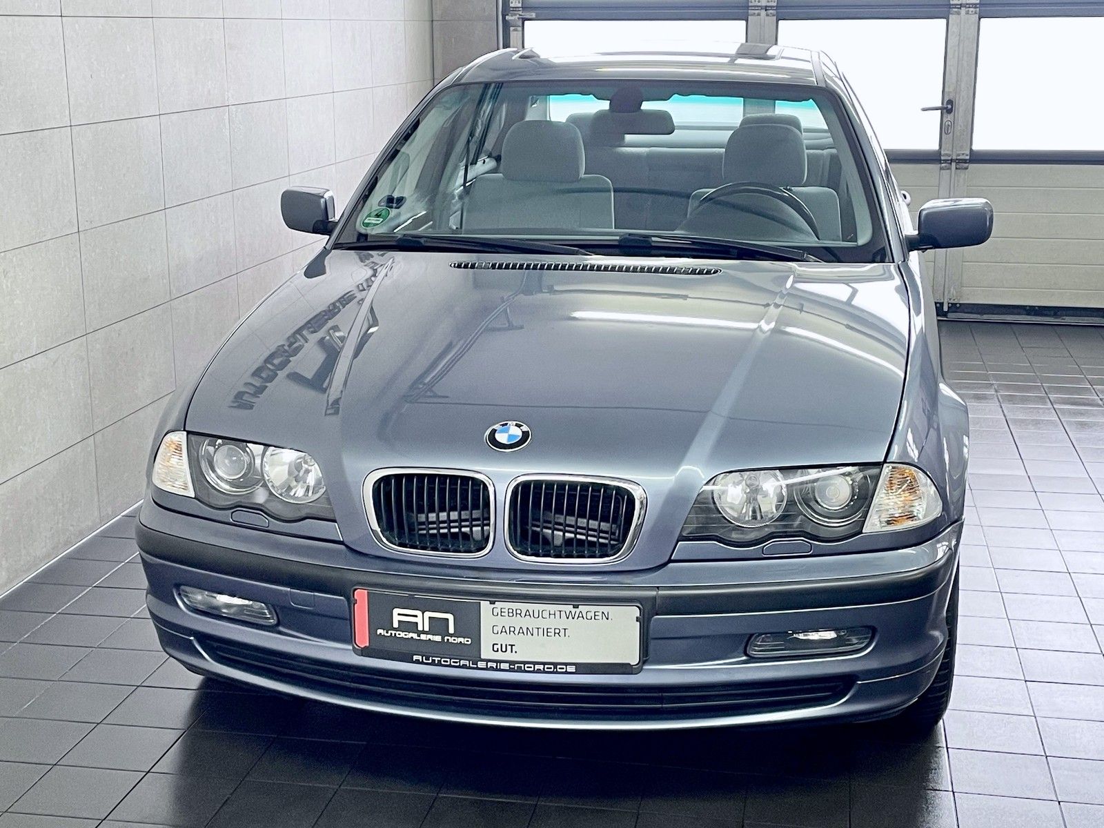 BMW 318 318i Limosine Aut. Xenon+e. SHD+Sitzheizung+MFL