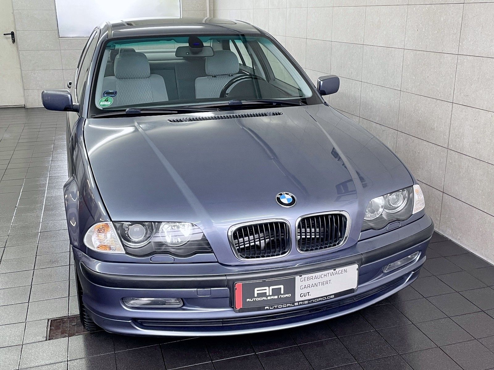 BMW 318 318i Limosine Aut. Xenon+e. SHD+Sitzheizung+MFL