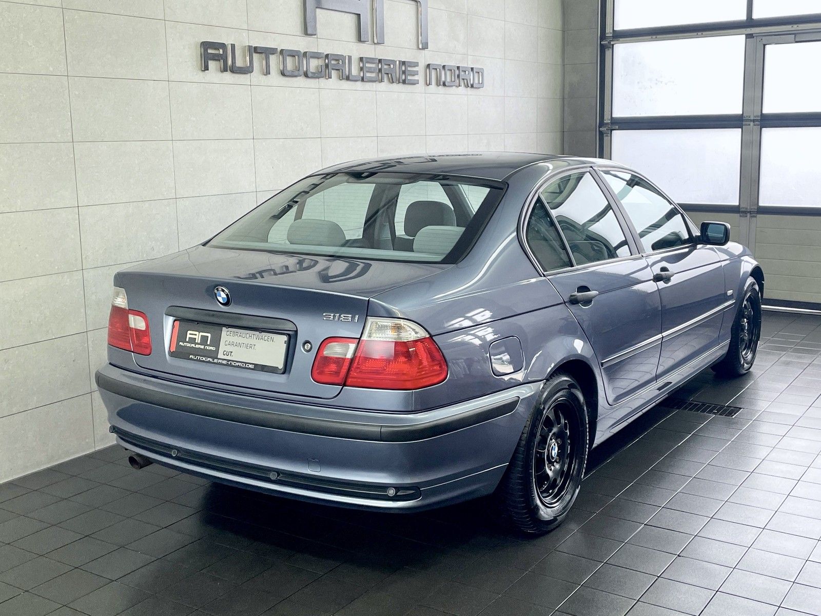 BMW 318 318i Limosine Aut. Xenon+e. SHD+Sitzheizung+MFL