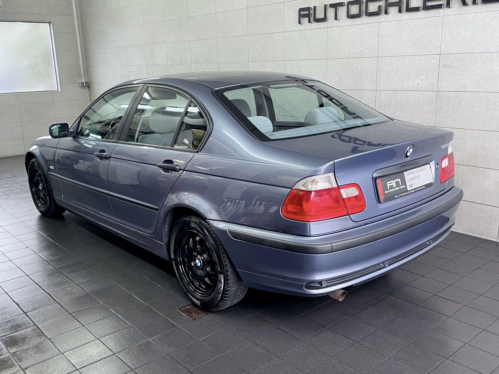 BMW 318 318i Limosine Aut. Xenon+e. SHD+Sitzheizung+MFL