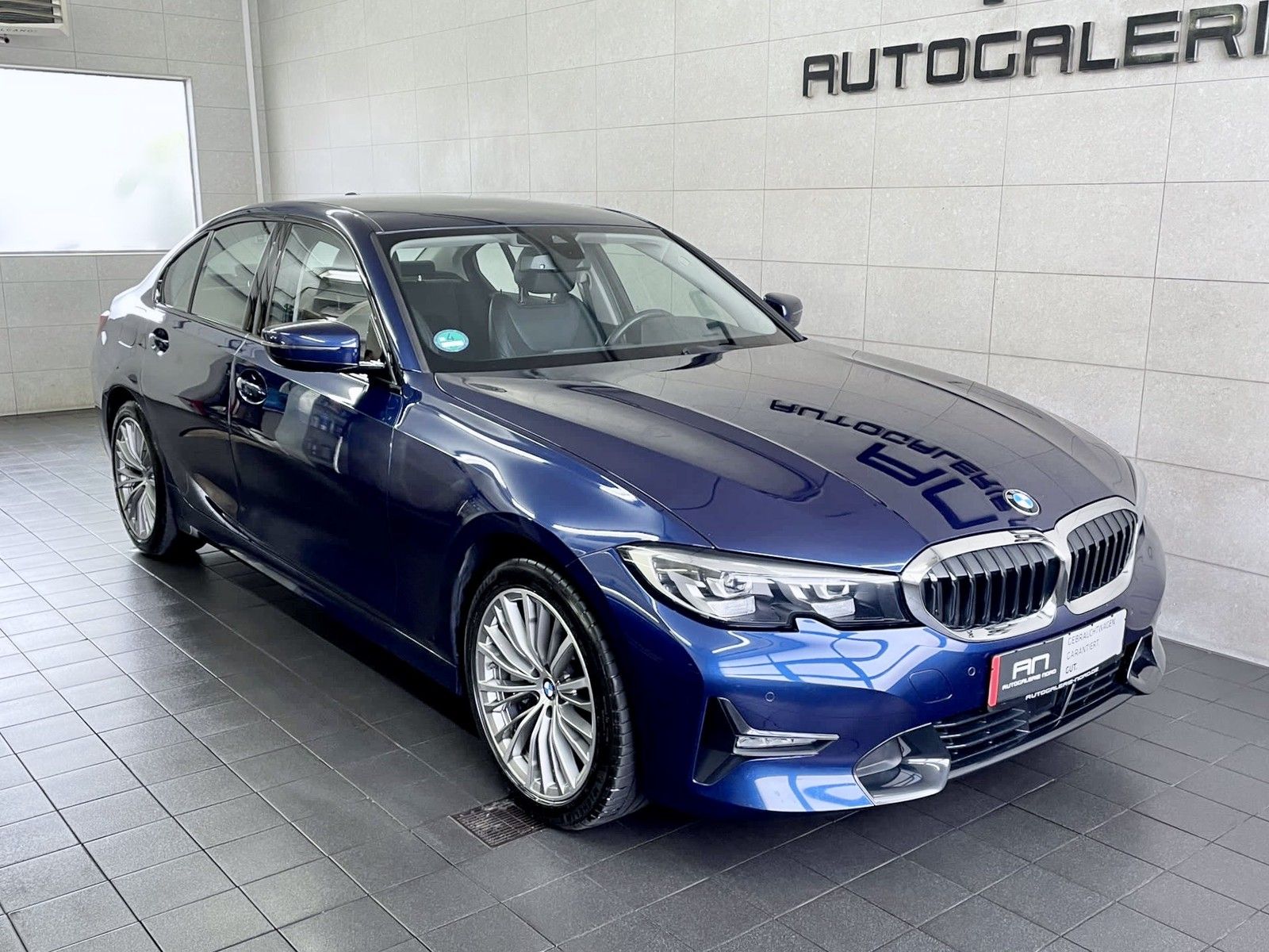 BMW 330 330 i Sport Line HeadUp+KeyGo+Shadow +Ambiente