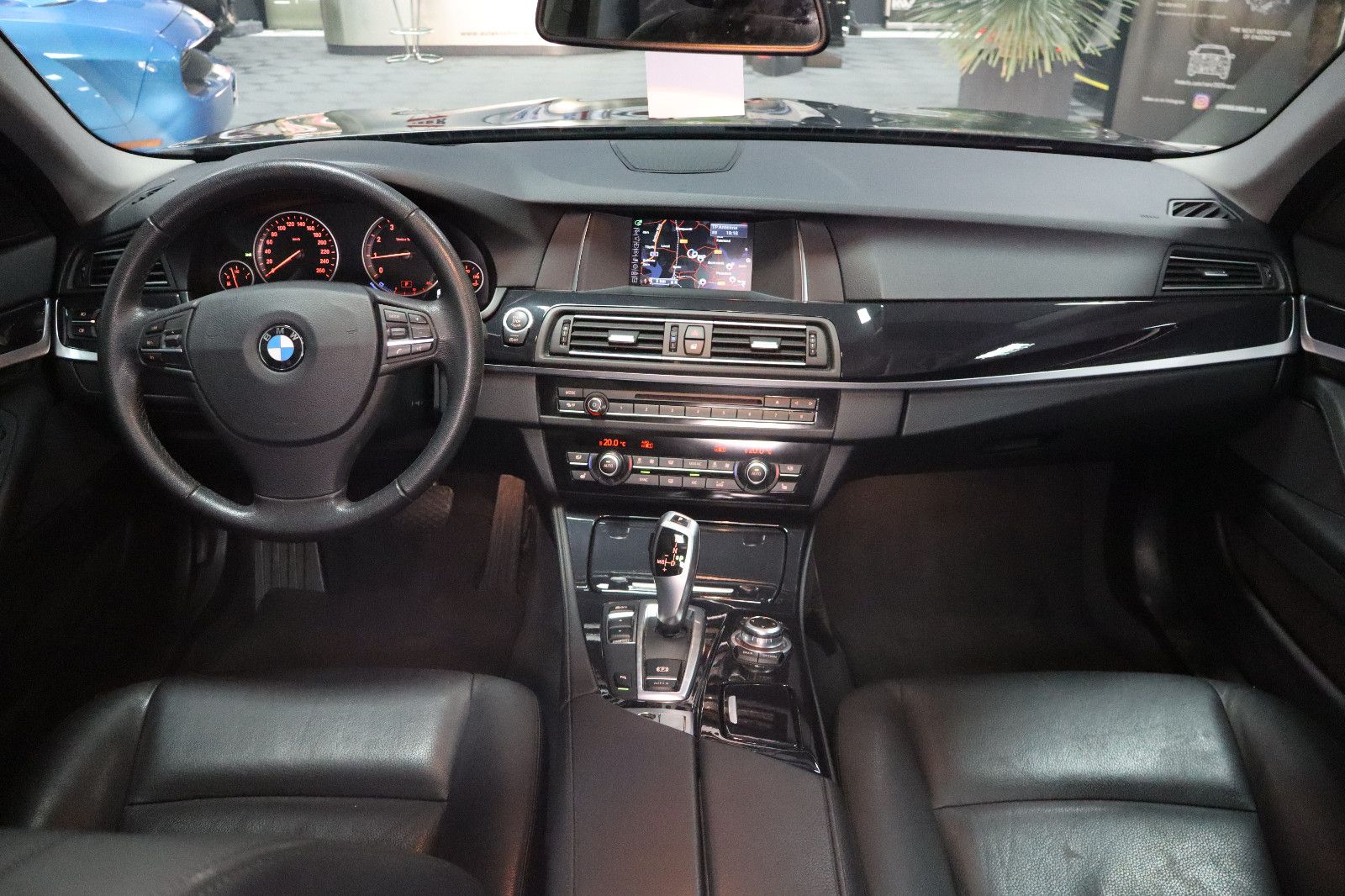 BMW 520 520i Panorama Navi Leder HiFi 18&quot; Service BMW