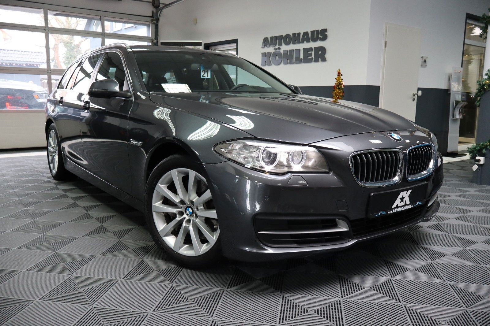 BMW 528 528i xDrive Head-Up HiFi Facelift 18&quot;Navi Xenon