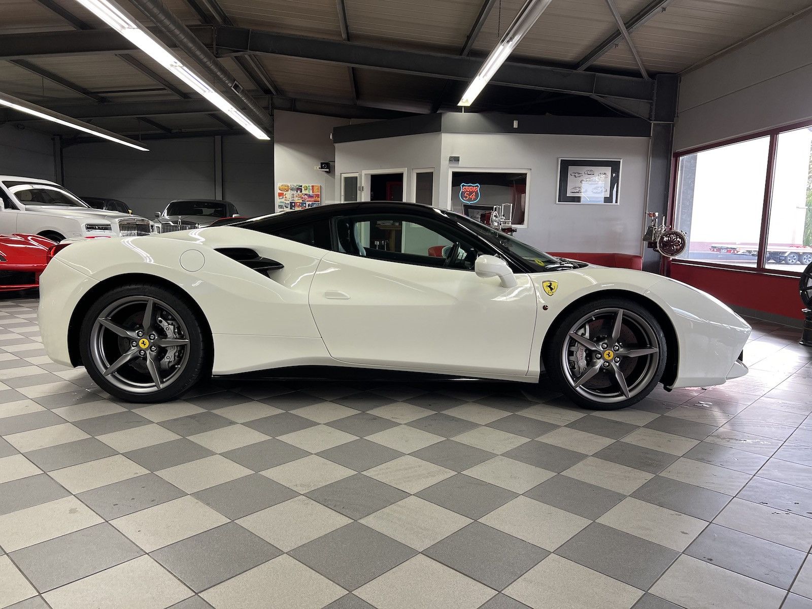 Ferrari 488 GTB 488 GTB unfallfrei*Scheckheft*Racing Seats*Lift