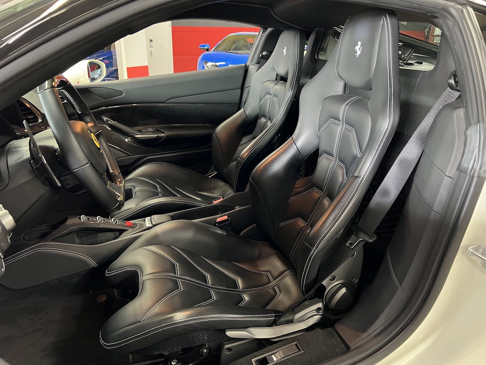 Ferrari 488 GTB 488 GTB unfallfrei*Scheckheft*Racing Seats*Lift