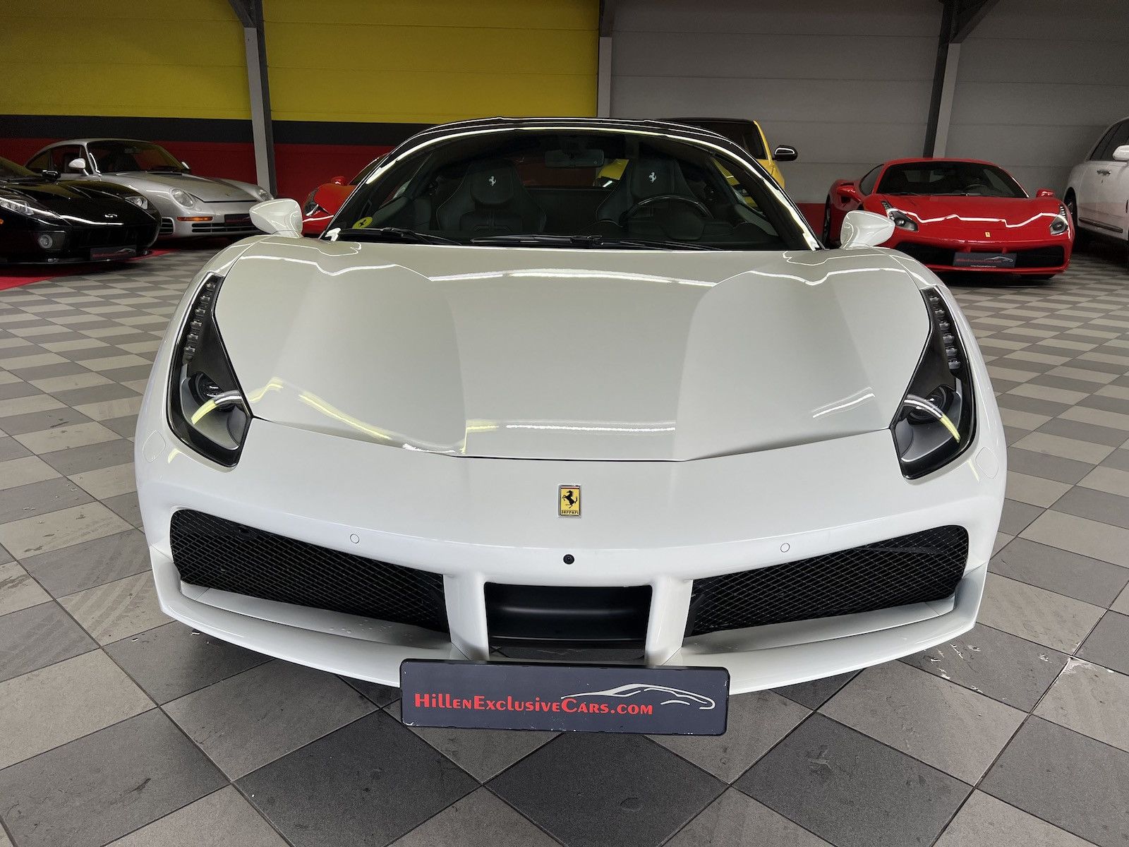 Ferrari 488 GTB 488 GTB unfallfrei*Scheckheft*Racing Seats*Lift