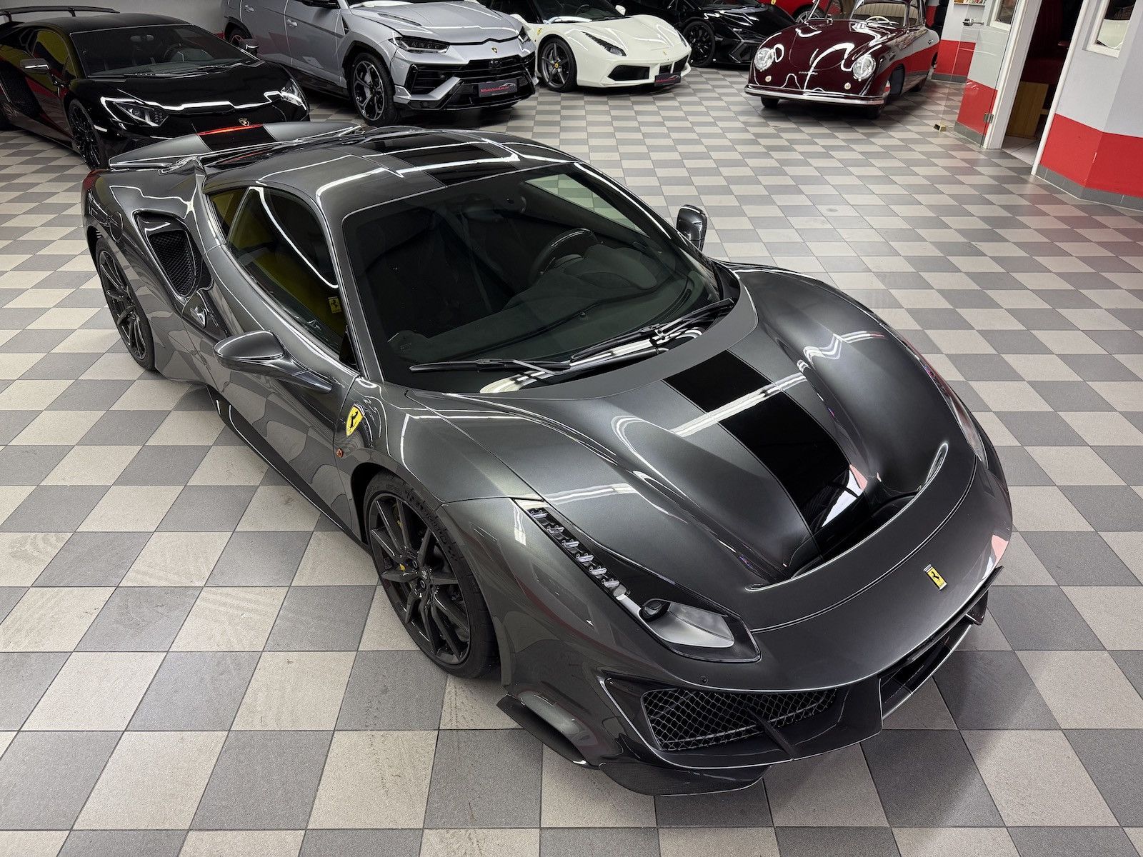 Ferrari 488 Pista 488 Pista Dt. Auto*1.Hand*u-frei*Carbon Felgen