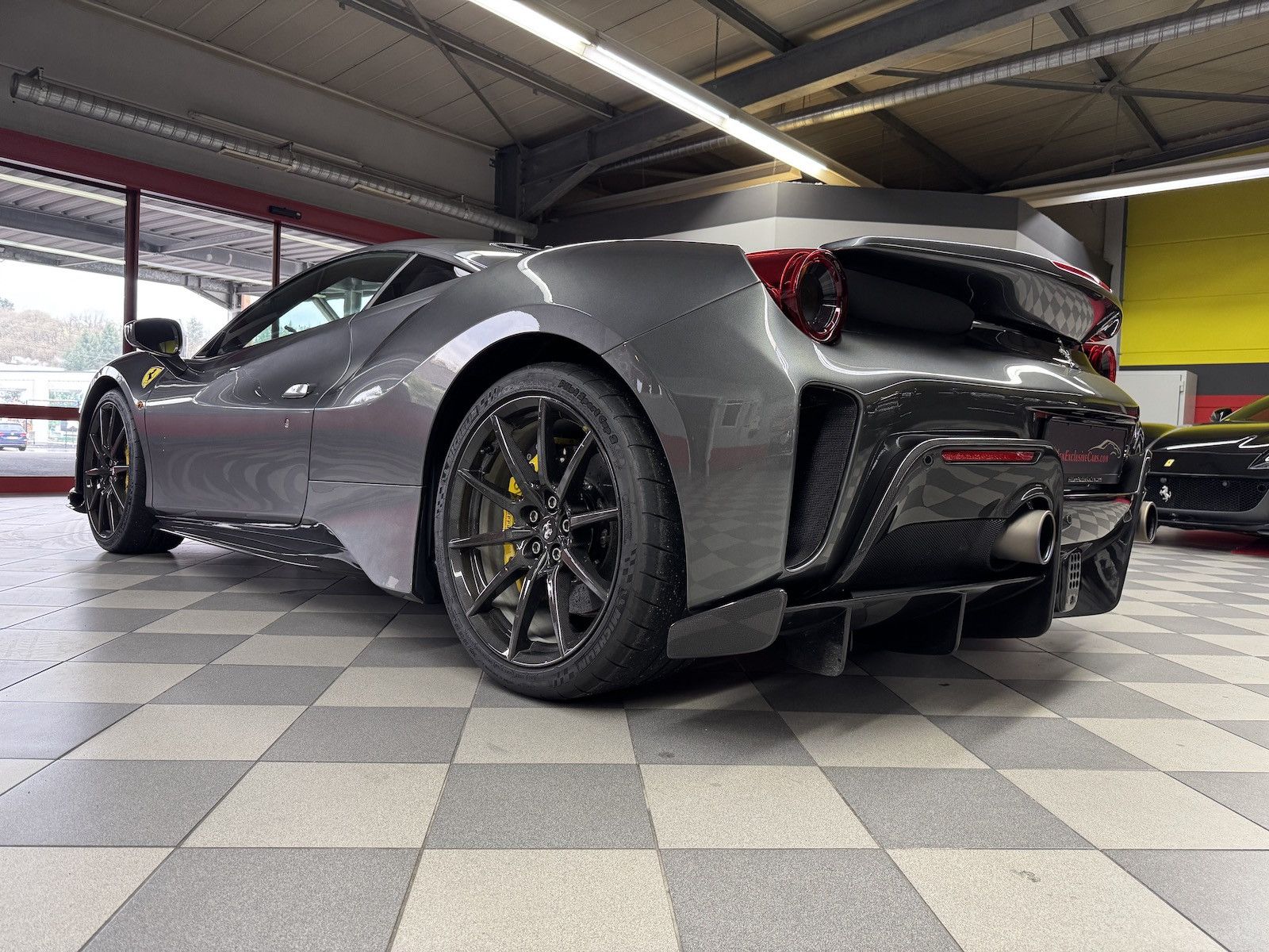 Ferrari 488 Pista 488 Pista Dt. Auto*1.Hand*u-frei*Carbon Felgen