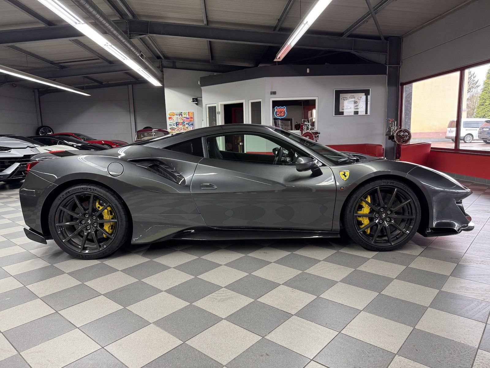 Ferrari 488 Pista 488 Pista Dt. Auto*1.Hand*u-frei*Carbon Felgen